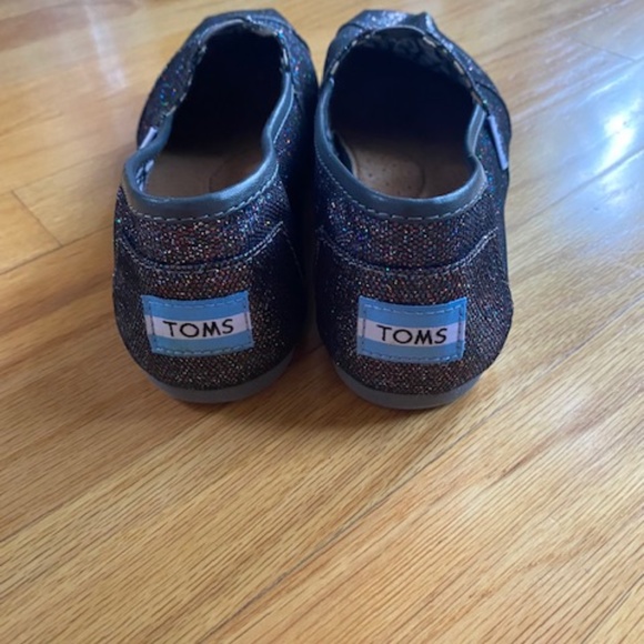 Toms Metallic Glitter Espadrilles - Picture 4 of 6